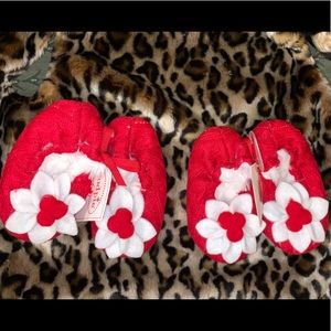 NEW+Tag MUDPIE 2T-3T RED+WHITE FLOWER SLIPPERS